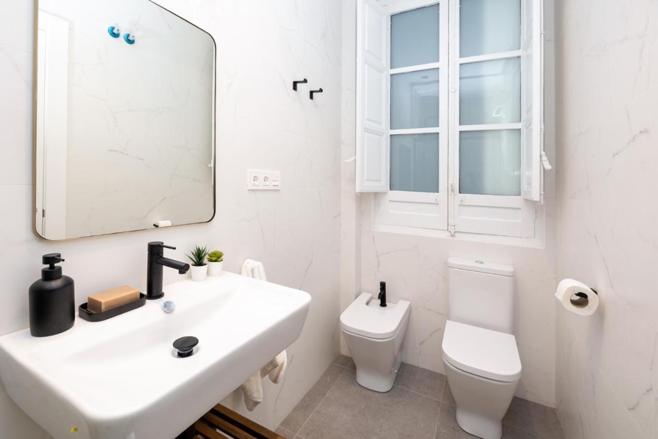 Luxury Gran Via Apartments غرناطة المظهر الخارجي الصورة
